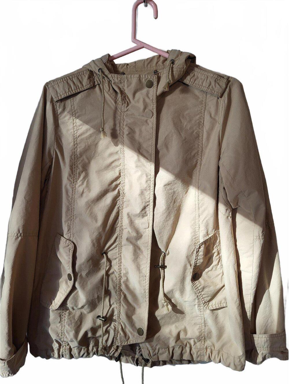 Women's Beige/Khaki a.n.a. hooded jacket zipper front size Large  good condition